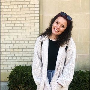 Meet your Posher, Abby